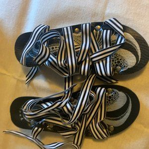 Mohop Ribbons Slide Sandals, with Assorted Ribbons. Size 7